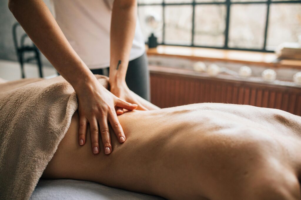Top 5 Đơn Vị Massage Tại Nhà Uy Tín Nhất Sơn Tây, Hà Nội – Dịch Vụ Chuyên Nghiệp, Đặt Lịch Nhanh 24/7