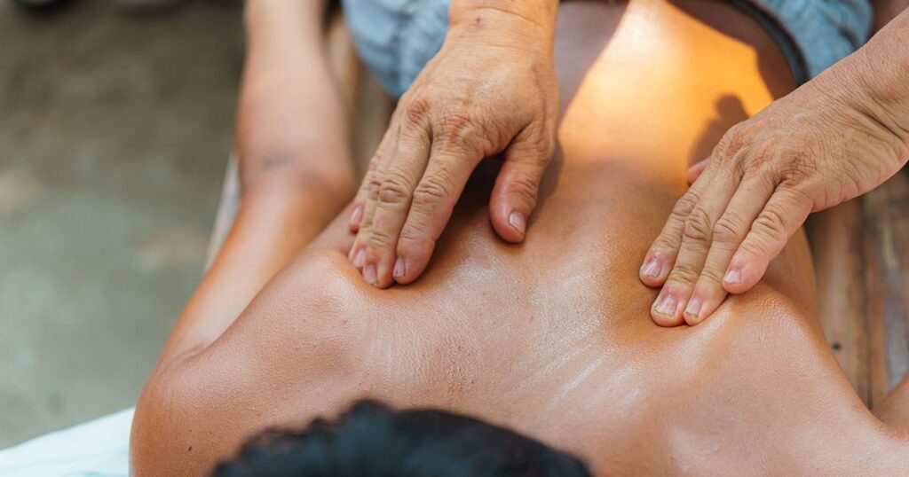 7 Điều Cần Chuẩn Bị Gì Trước Khi Massage Tại Nhà Để Buổi Massage Hiệu Quả Hơn?